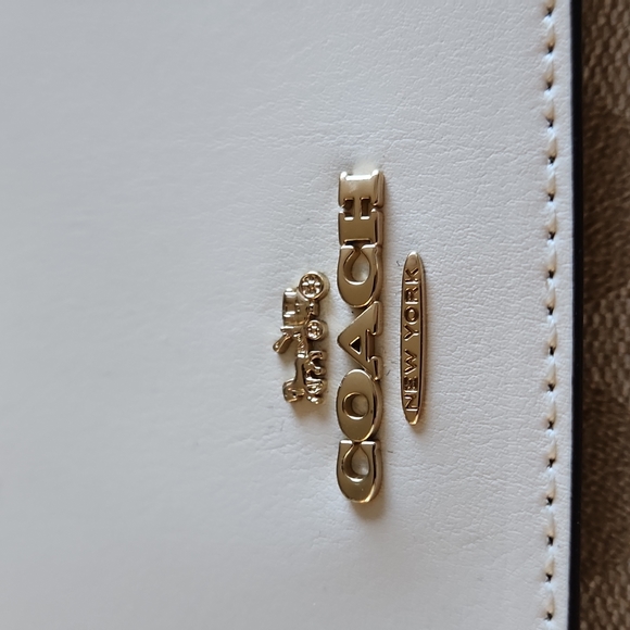 NWOT Coach Signature Tri-fold Long Leather Wallet 🩶🤎🎁 - Picture 3 of 15